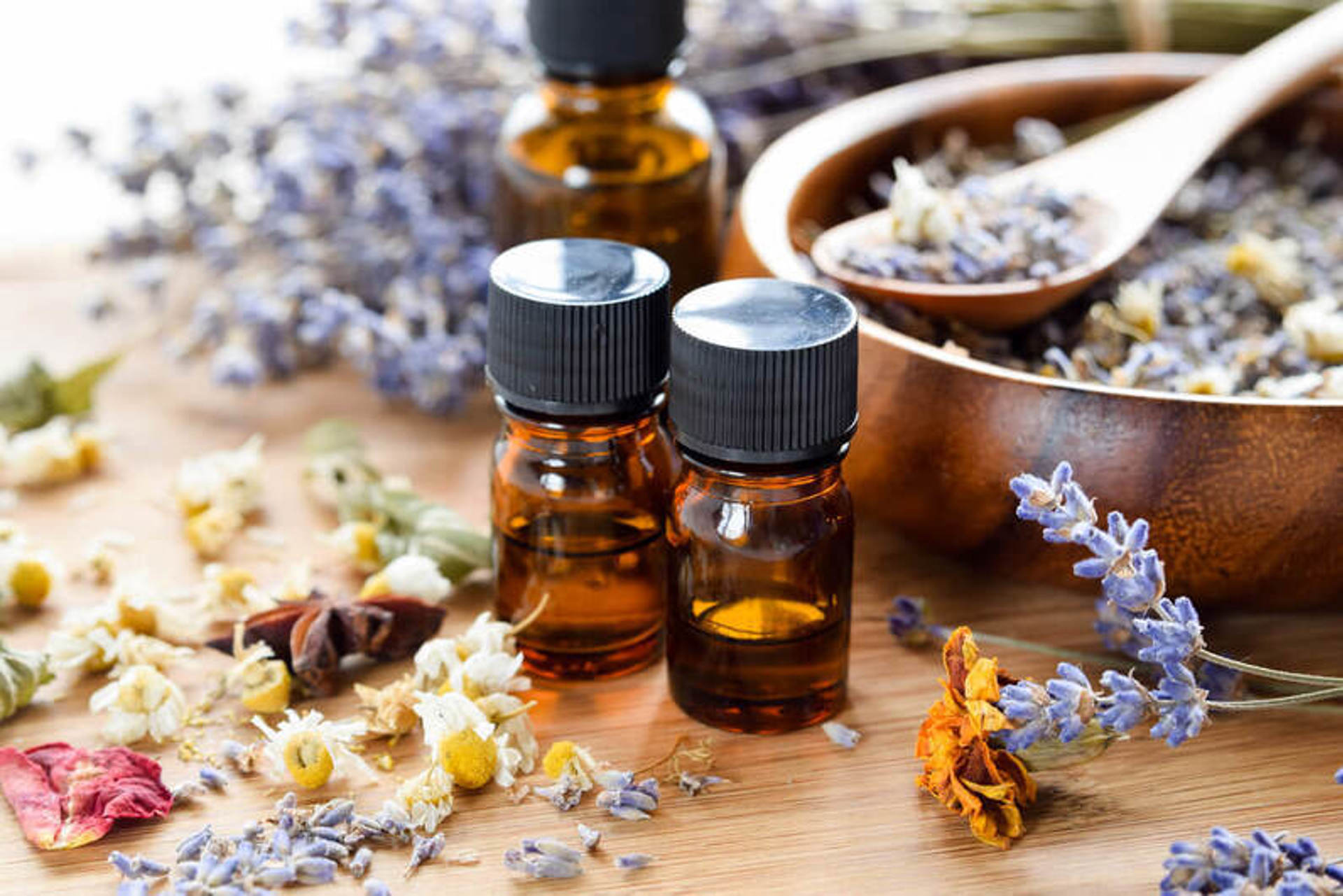 Aromaterapi Yağlarının Kullanımında Dikkat Edilmesi Gerekenler