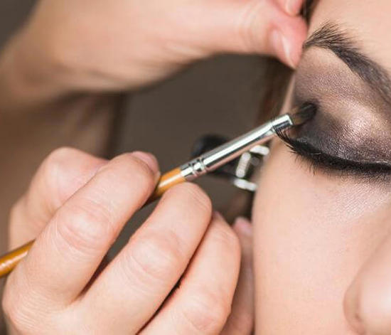 Makyaj hileleri: Göz makyajında ustalaşmanın 8 sırrı 